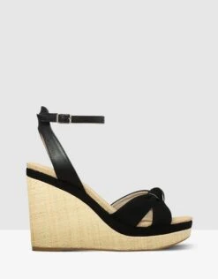 Antolina Black By Nude