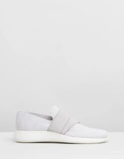 Aston White & Grey By Vince