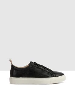Averil Sneakers Black By S By Sempre Di