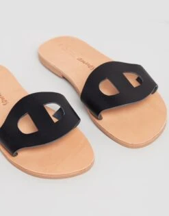 Dione Sandals Black By Ammos
