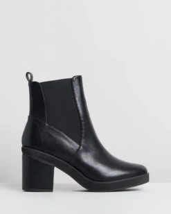 Frankee Ankle Boots Black By Dazie