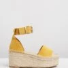 Karmen Mustard By Alohas Sandals 1 Karmen Mustard By Alohas Sandals -Vionic AU Shop ic karmen 906121