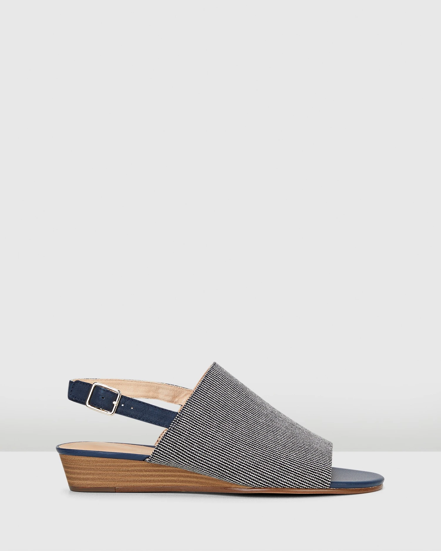MENA LILY Navy Interest By Clarks 3 MENA LILY Navy Interest By Clarks