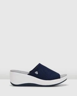 Step Cali Bay Navy Textile Knit By Clarks