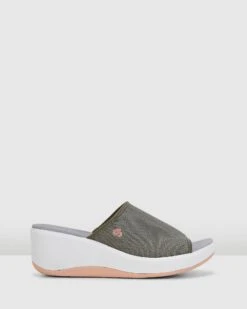 Step Cali Bay Dusty Olive By Clarks